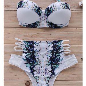 ZAFUL floral bikini size 4/6